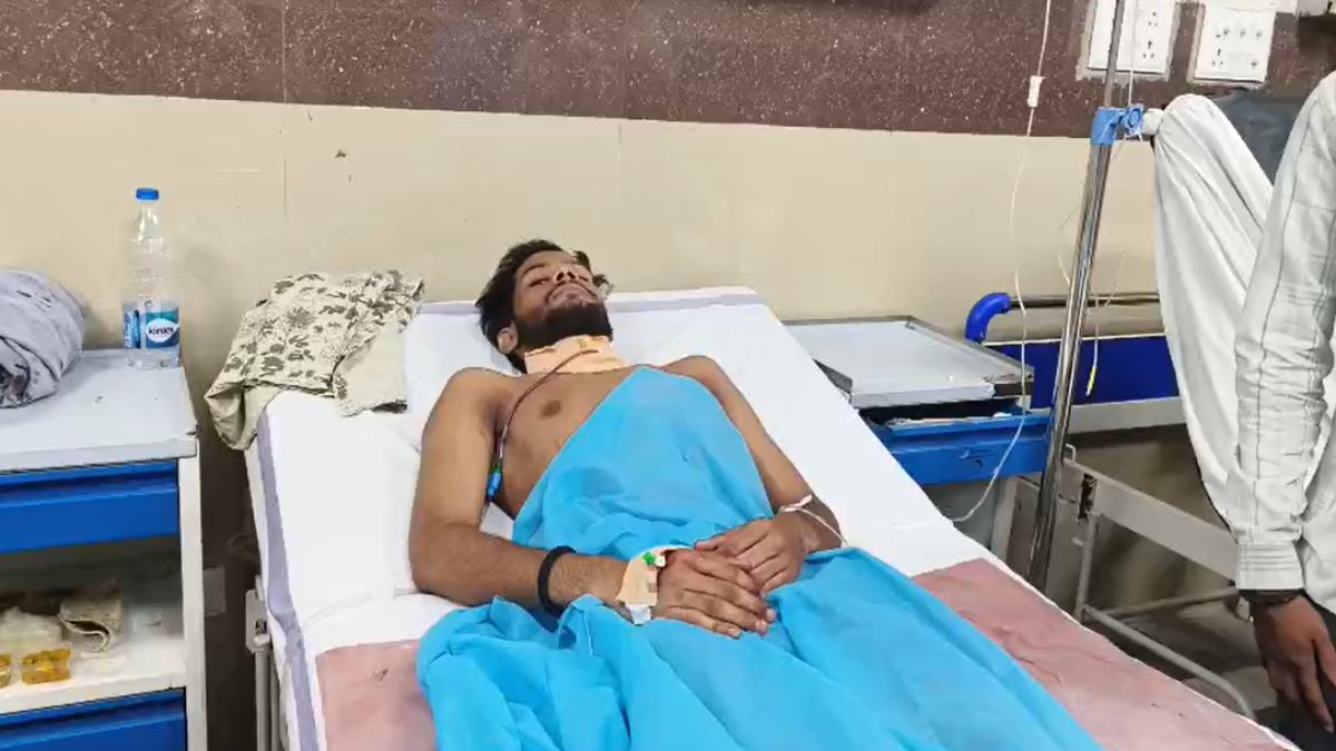LLB के छात्र पर ब्लेड से जानलेवा हमला, गर्दन पर आई गंभीर चोट, आरोपी की तलाश में जुटी पुलिस
