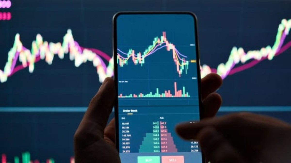 Share Market Update : सेंसेक्स में तेजी, कच्चा तेल गिरा तो बाजार चढ़ा, लेकिन खतरा अभी टला नहीं, जानिए किसने दी बड़ी चेतावनी ?