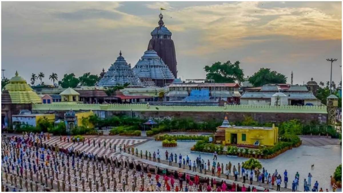 पुरी जगन्नाथ मंदिर में सुरक्षाकर्मियों की बड़ी कार्रवाई : रसोई तक पहुंचने से पहले जब्त किया गया 30 पैकेट मिलावटी वनस्पति घी …