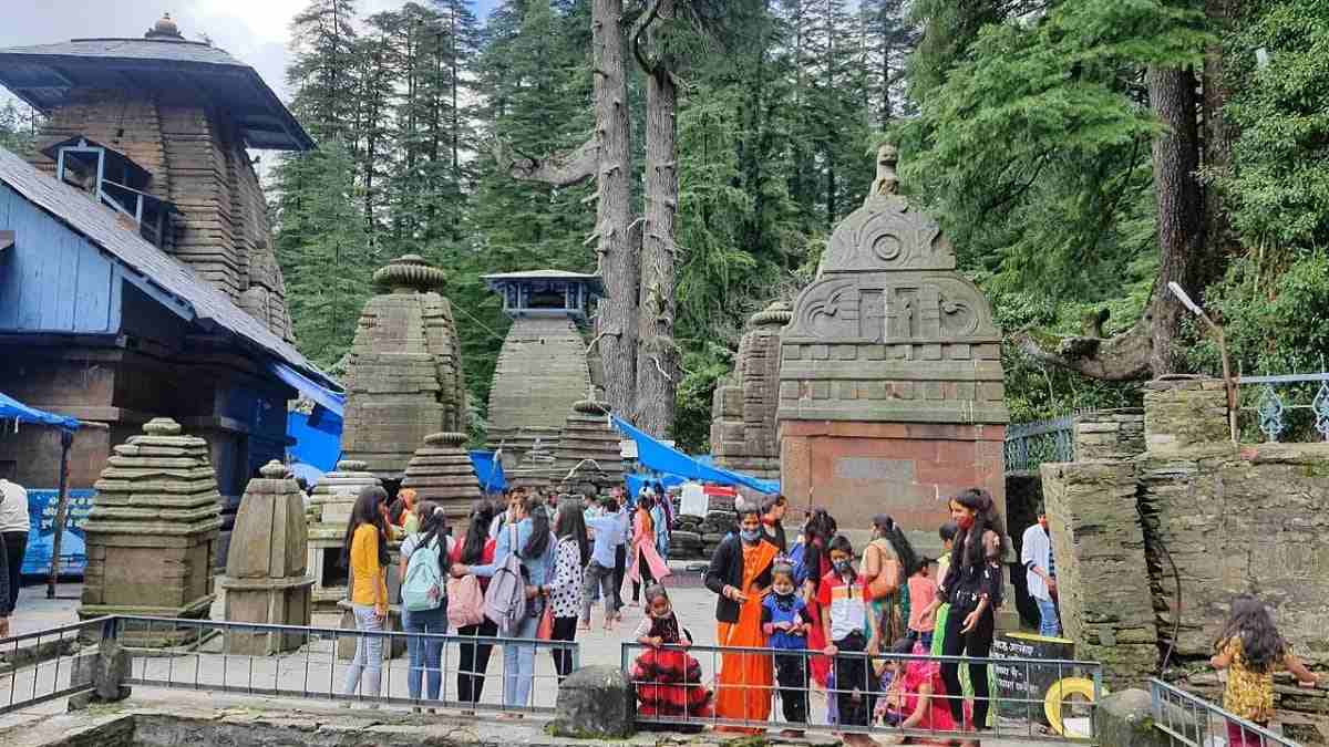 यहां बुलाने पर आज भी साक्षात दर्शन देते है देवता !