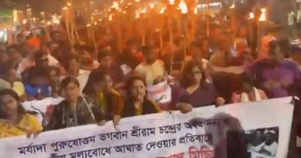 ढाका की सड़कों पर हजारों की संख्या में हिंदुओं का प्रदर्शन, गूंजे ‘जय श्री राम’ के नारे, गिरफ्तारी की मांग कर दिया 72 घंटे का अल्टीमेटम