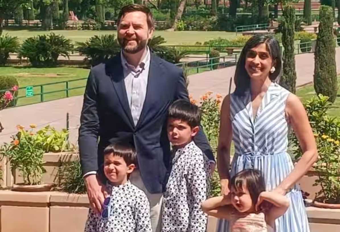असीम मुनीर के साथ अपनी तुलना को लेकर US उपराष्ट्रपति जेडी वेंस की पत्नी ने कहा- ‘मैं अपने हिंदू धर्म से खुश हूं’