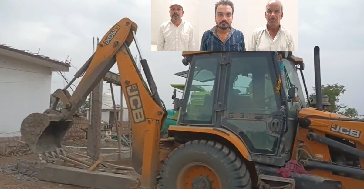 तहसीलदार को गोली मारने की धमकीः आरोपियों के घर के चला बुलडोजर, बाप-बेटे समेत तीनों आरोपी गिरफ्तार
