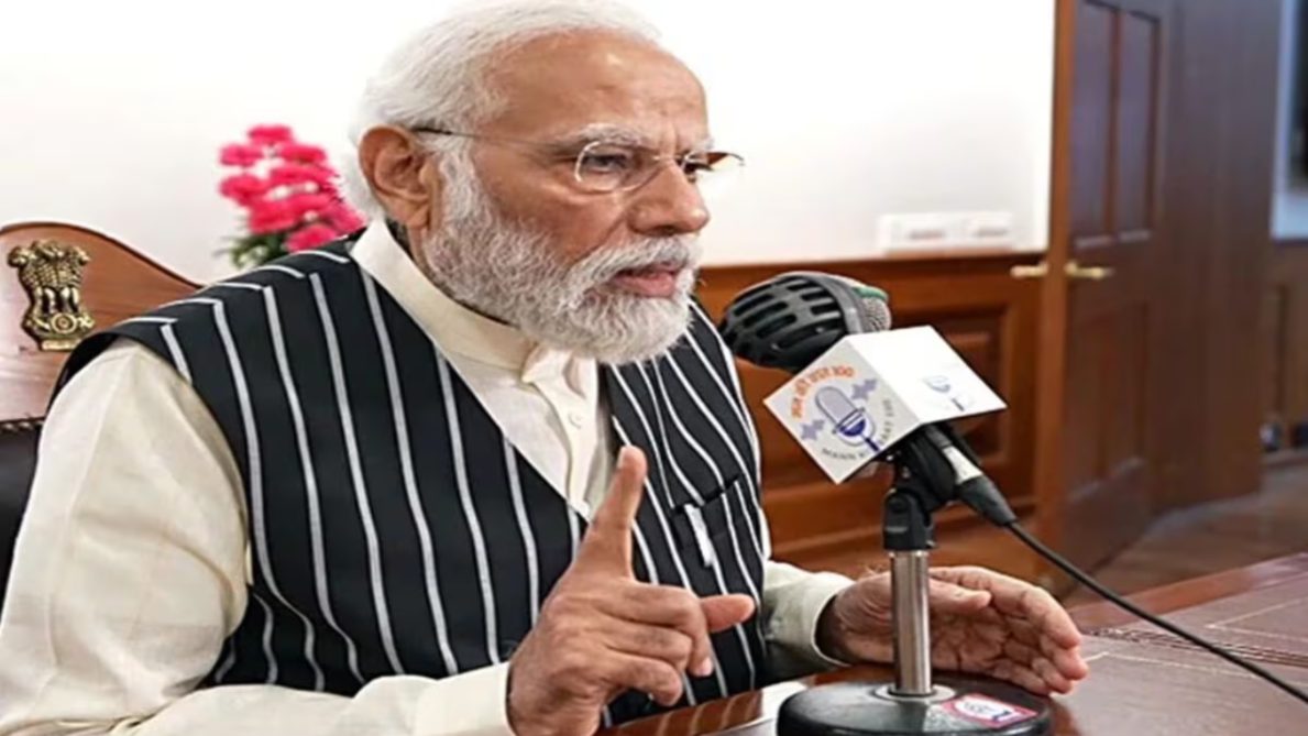 समुद्र से लेकर आसमान तक सब देशी, PM मोदी ने मन की बात में कहा- 20 रुपये में करोड़ों परिवारों को सुरक्षा कवच मिल रहा