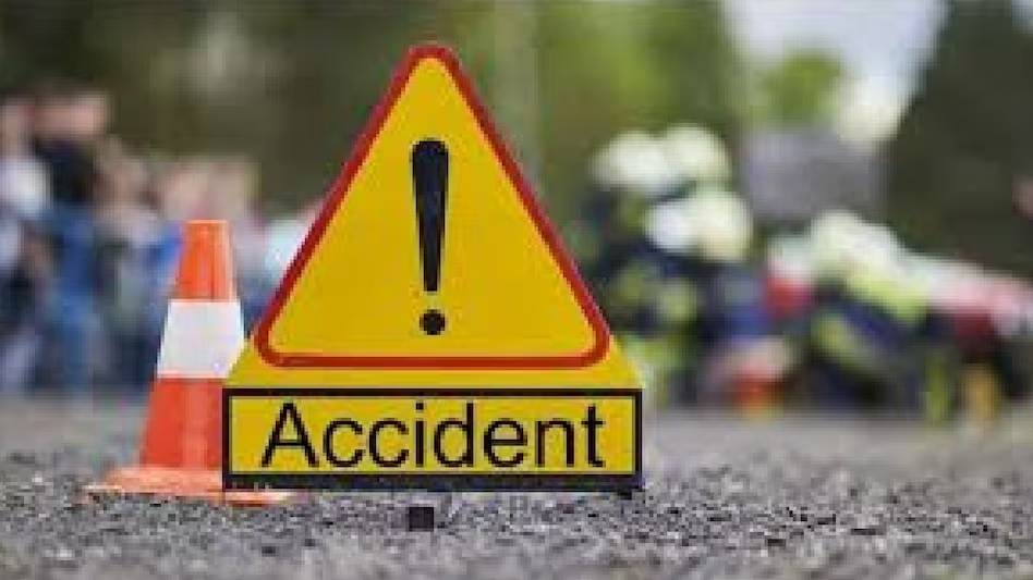 जिगरी के साथ जिंदगी का आखिरी सफरः तेज रफ्तार कार ने बाइक को मारी ठोकर, 2 दोस्तों की उखड़ी सांसें