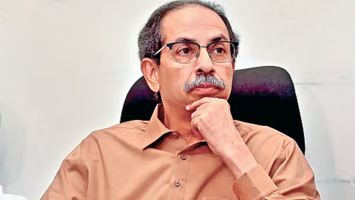 ‘6 बागी सांसदों की सदस्यता रद्द हो’, शिवसेना (UBT) प्रमुख ने कहा – विकास नहीं, स्वार्थ के लिए गए, BJP अपनों के पर कुतरने में माहिर