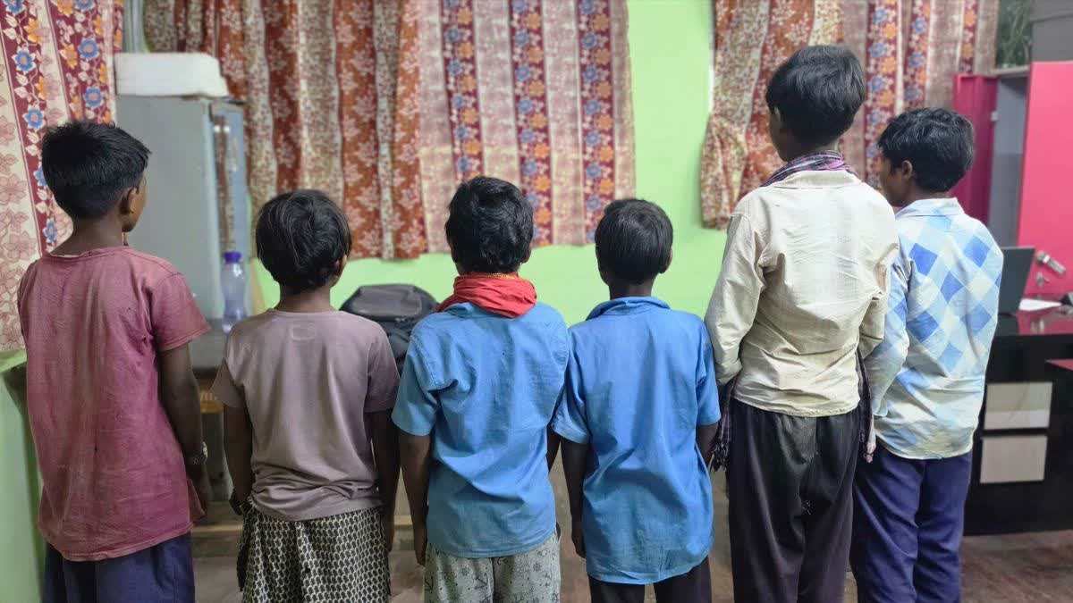 बाल आयोग की कार्रवाई : बैगा समुदाय के 13 बच्चे बाल श्रम से हुए मुक्त, अब करेंगे पढ़ाई