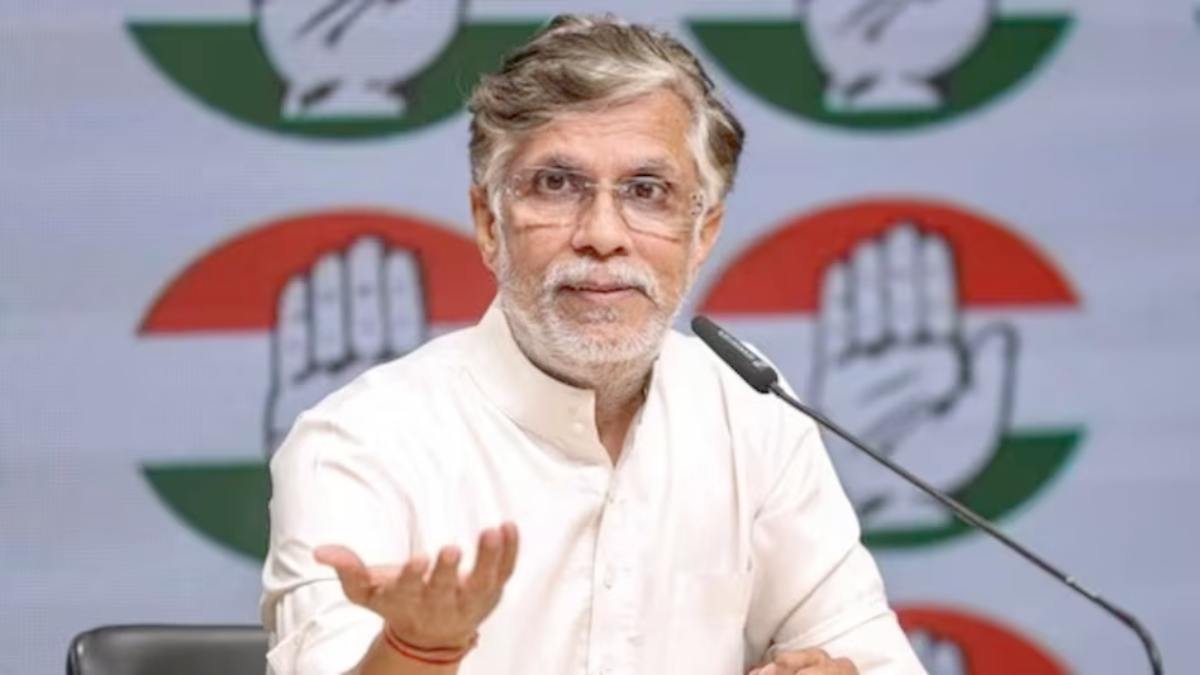 कांग्रेस प्रवक्ता पवन खेड़ा ने मोदी को बताया कायर पीएम, कहा – अयोध्या की लूट तो झांकी है, मथुरा काशी लूटना बाकी है…