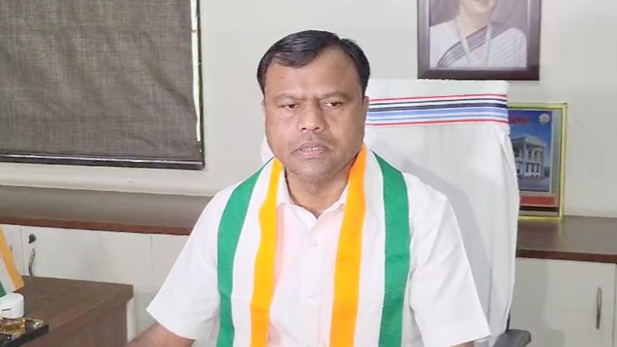 नकटी गांव में कार्रवाई का विरोध करेगी कांग्रेस, दीपक बैज ने कहा – गरीबों के घर तोड़कर MLA के लिए मकान बना रही सरकार