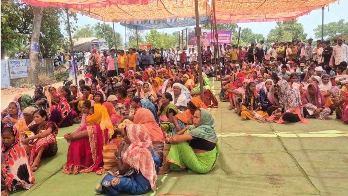 68 गांव के ग्रामीणों का फूटा गुस्सा, अंतागढ़ में किया चक्काजाम, जानिए क्या है मांगें…