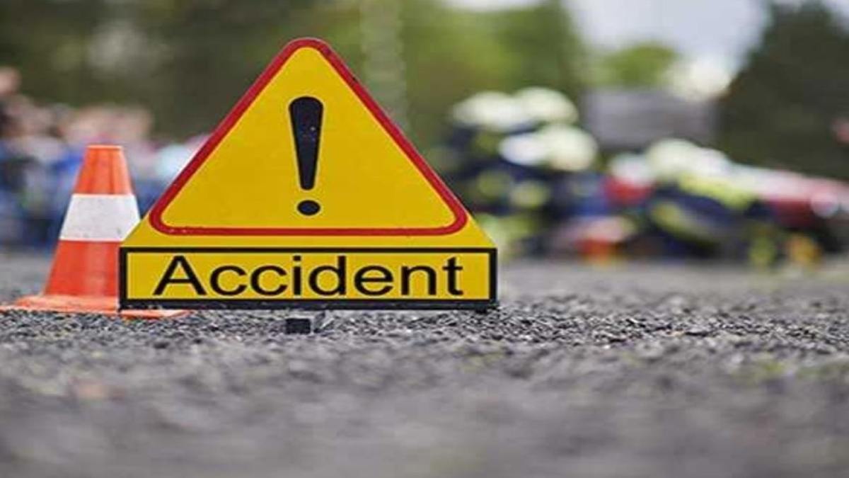 CG News : बुलेट और मोपेड में टक्कर, दो लोगों की मौत, दो की हालत गंभीर