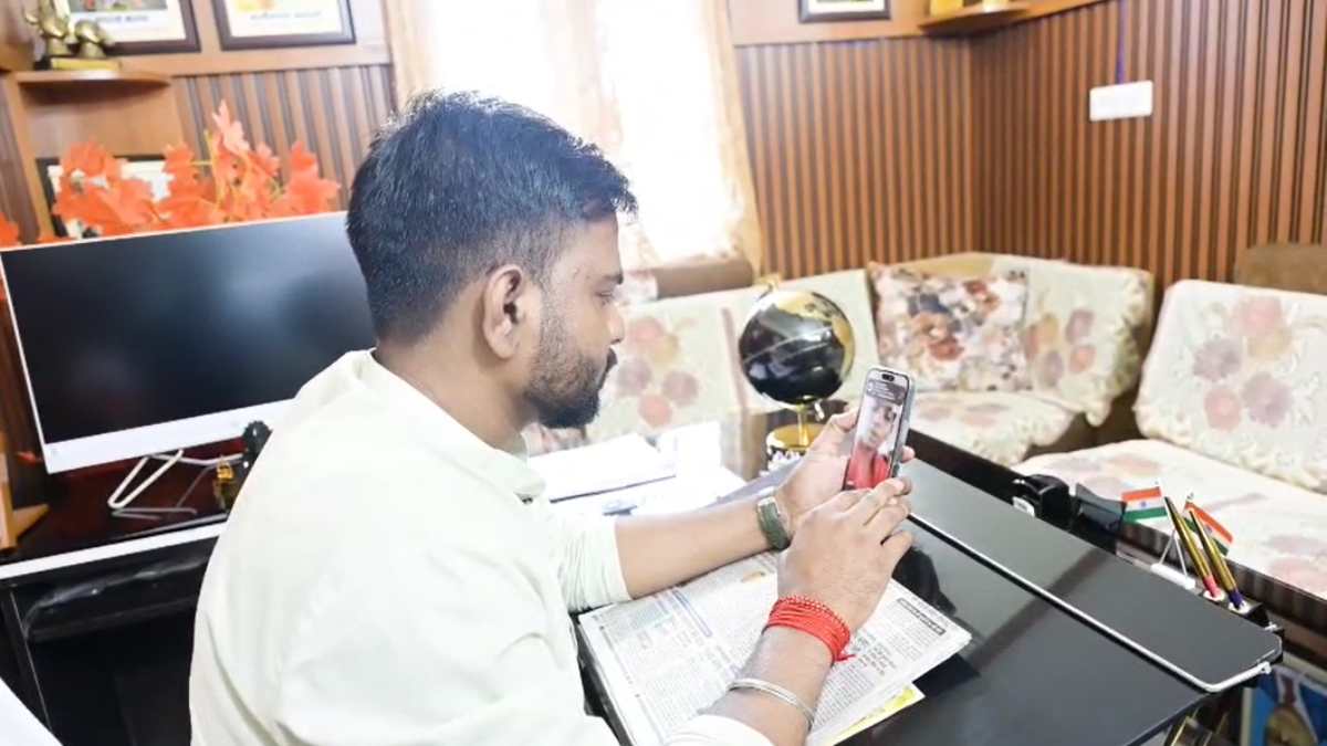 चेन्नई में फंसी छत्तीसगढ़ की तीन युवतियां : ‘हमें घर वापस लाओ’… युवतियों ने विधायक को फोन कर मदद की लगाई गुहार