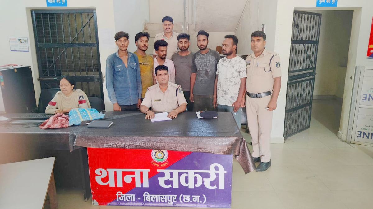 कोयले की हेराफेरी का खुलासा : बीच रास्ते में की जाती थी कोयले की अदला-बदली, तीन ड्राइवर समेत 6 लोग गिरफ्तार