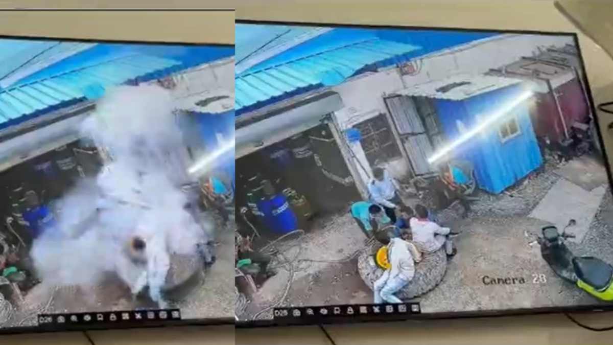 CG News : हवा भरते वक्त जेसीबी का टायर फटा, 15 फीट हवा में उछला युवक, हेल्पर की मौत, तीन घायल, देखें Video…