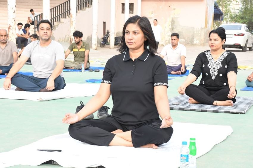 झज्जर में सरकारी अधिकारियों व कर्मचारियों के लिए तीन दिवसीय विशेष योगाभ्यास प्रोटोकॉल प्रशिक्षण कार्यक्रम का शानदार आगाज