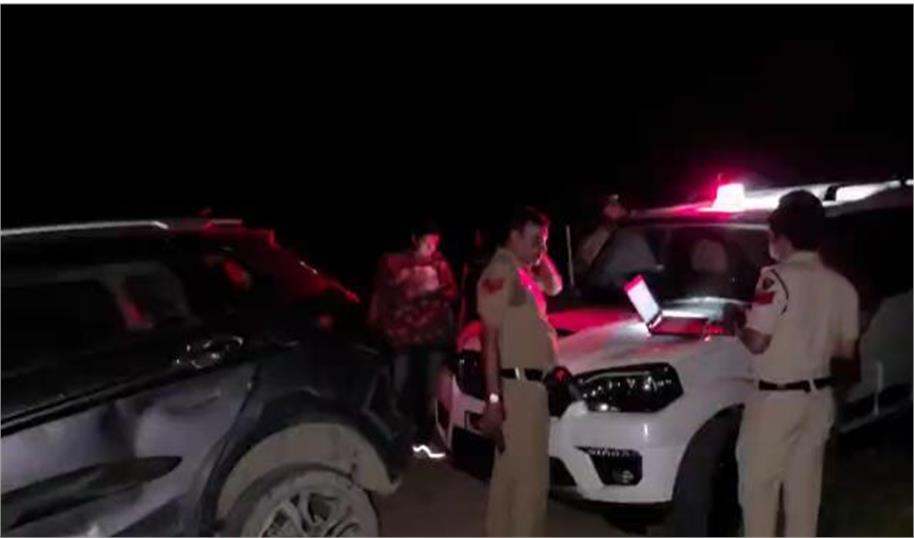 कैथल में पुलिस-बदमाशों के बीच फिल्मी एनकाउंटर: 10 राउंड फायरिंग के बाद दबोचे गए 1 करोड़ की चोरी के दो शातिर आरोपी