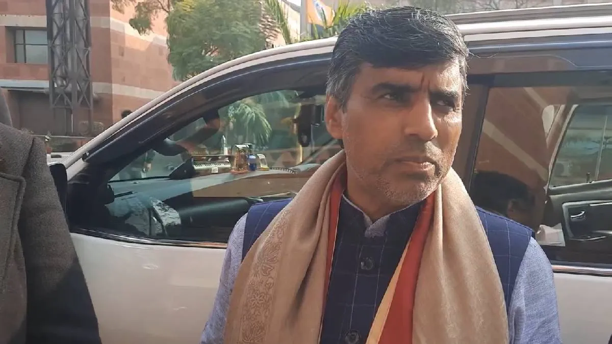 कैथल में बड़ा हादसा: शिक्षा मंत्री महीपाल ढांडा के काफिले की पायलट गाड़ी पर गिरा बिजली का पोल, 4 पुलिसकर्मी घायल