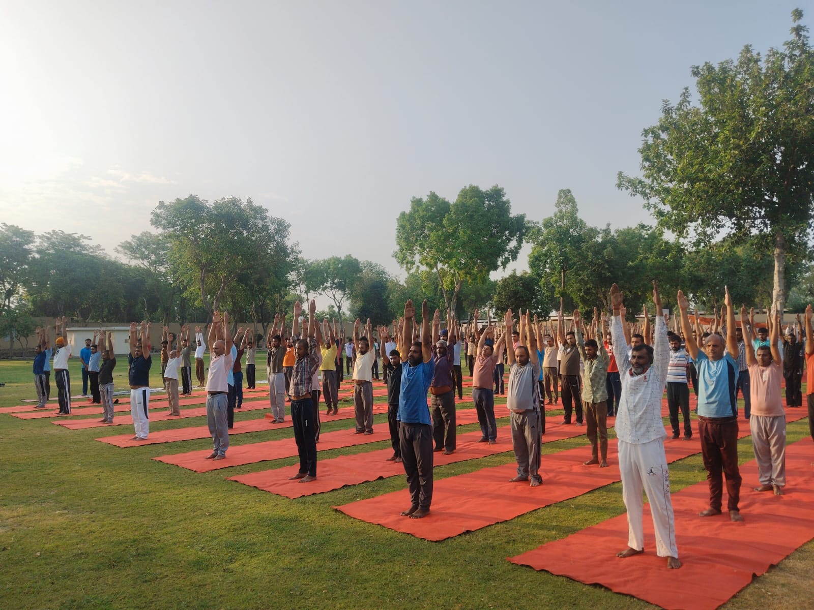अंतर्राष्ट्रीय योग दिवस की तैयारियां तेज: करनाल में 181 स्थानों पर रोजाना योग प्रशिक्षण, 5 हजार से अधिक लोग ले रहे भाग