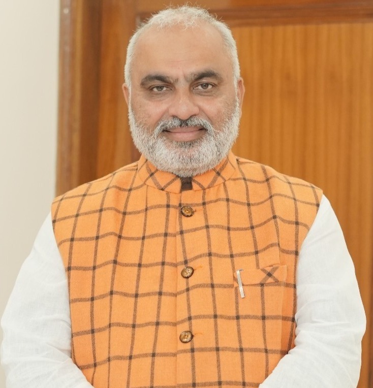 करनाल रेलवे स्टेशन को मिलेंगी नई सुविधाएं, ट्रेनों के ठहराव और लिफ्ट की मांग पर बढ़ी उम्मीदें
