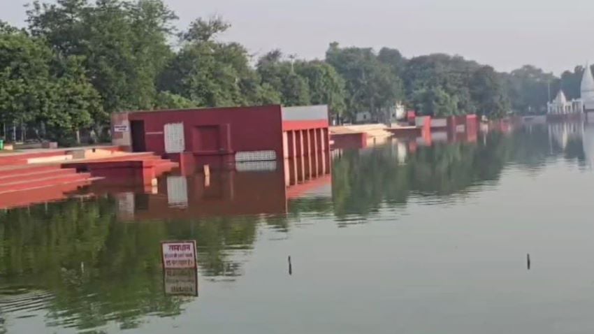 कुरुक्षेत्र के सन्निहित सरोवर में तैरता मिला अज्ञात व्यक्ति का शव, शिनाख्त में जुटी पुलिस