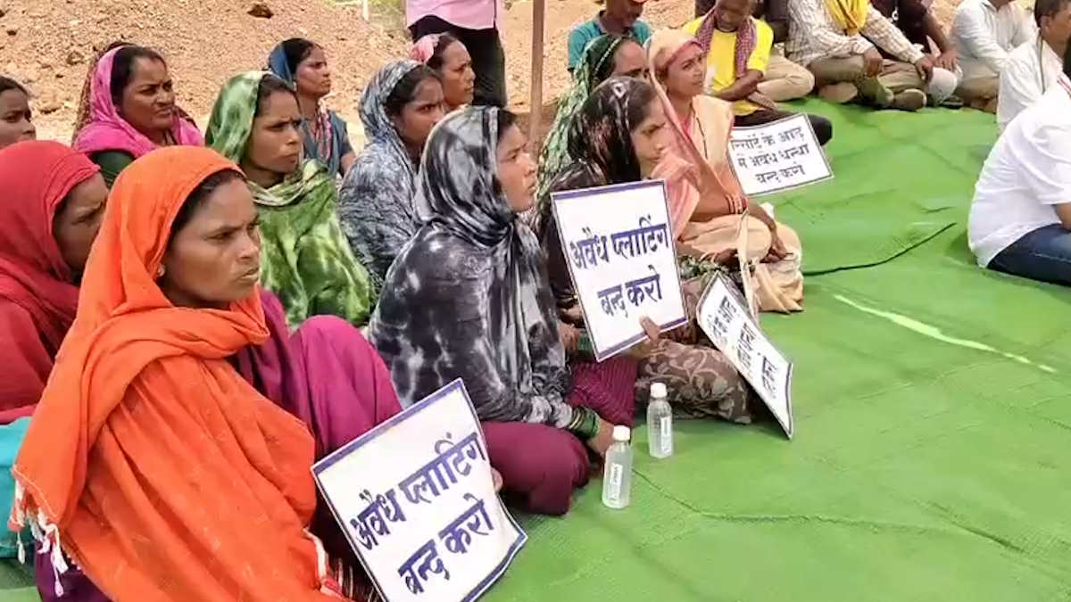मनगट्टा में उबाल, अवैध गतिविधियों के खिलाफ सड़कों पर उतरे ग्रामीण, पुलिस चौकी खोलने और रिसॉर्टों पर कार्रवाई की मांग…