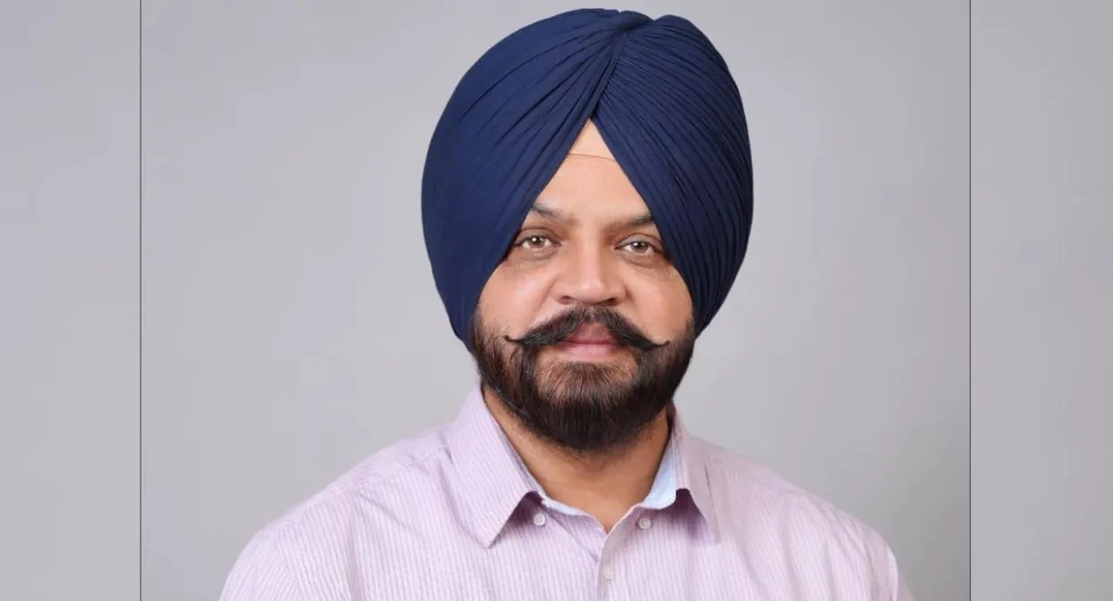 पंजाब में बड़ा सियासी फेरबदल: विधायक मनप्रीत सिंह इयाली वारिस पंजाब दे में शामिल, शिरोमणि अकाली दल को झटका