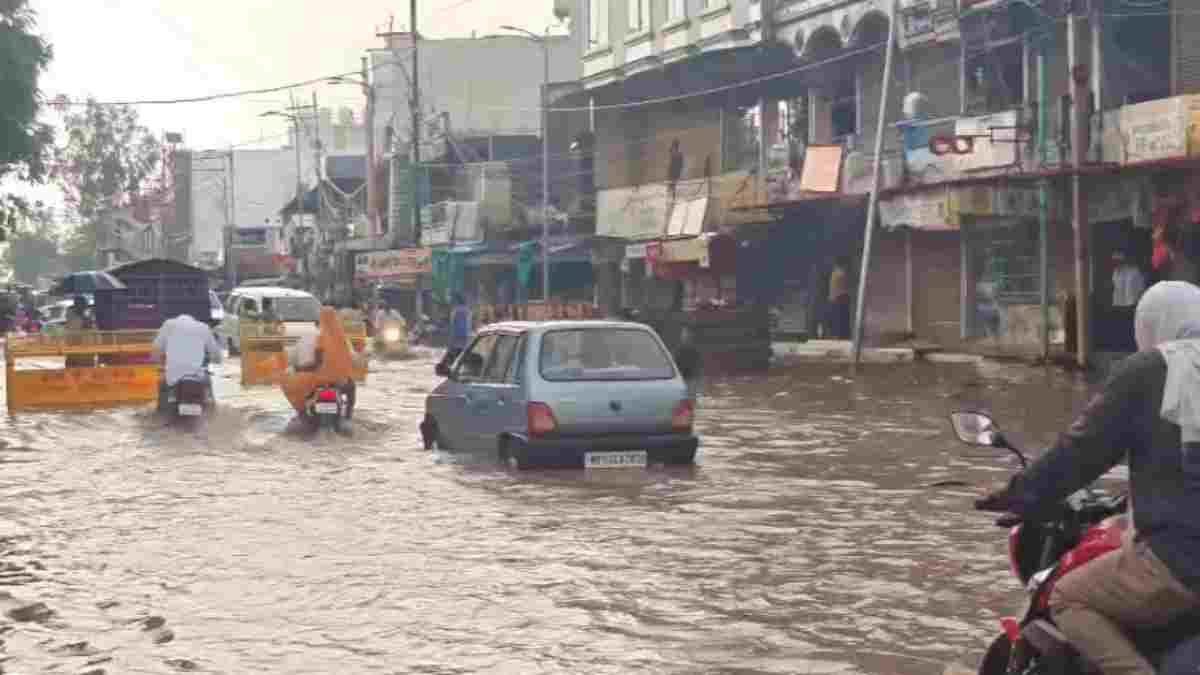 Weather Update: एमपी में पैर पसार रहा मानसून, 40 से ज्यादा जिलों में होगी झमाझम बारिश, अलर्ट जारी