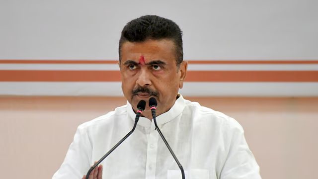 ‘वंदे मातरम नहीं बोलने वालों को सरकारी लाभ क्यों?’ CM शुभेंदु का बड़ा बयान, TMC पर बोले- पुरुष उठा रहे थे विधवा पेंशन का लाभ