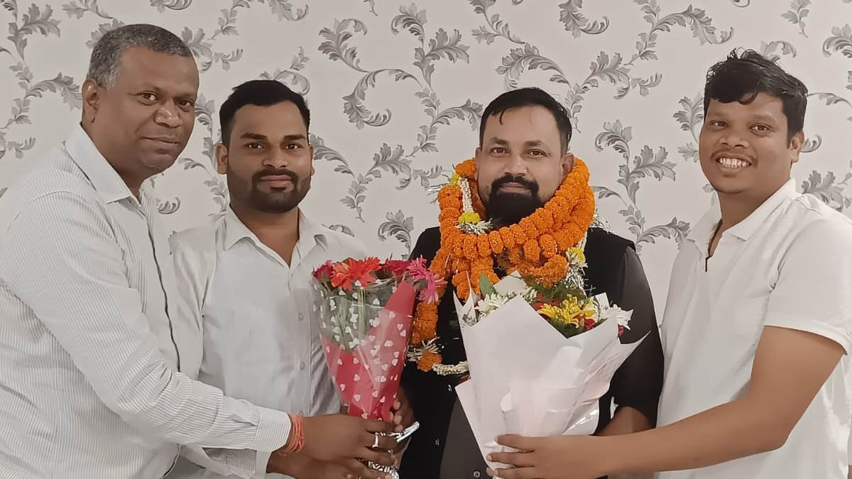 छत्तीसगढ़ कनिष्ठ प्रशासनिक सेवा संघ प्रांताध्यक्ष बने पेखन टोंड्रे, किया गया स्वागत-सम्मान…