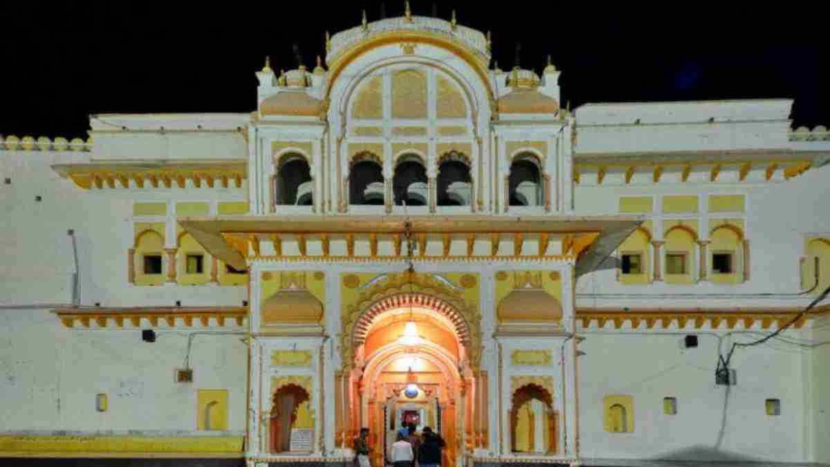 MP की ‘अयोध्या’ में भी हुई थी चढ़ावा चोरी: रामराजा सरकार मंदिर से गायब हुए थे कैश और आभूषण, जानिए HC ने क्या कहा था?
