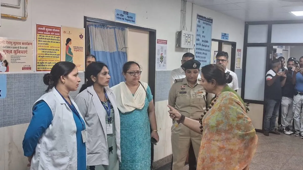रेणू भाटिया की टिप्पणी पर भड़के नर्सिंग ऑफिसर्स, देशभर में विरोध तेज; पद से हटाने की उठी मांग,आज पेन डाउन स्ट्राइक