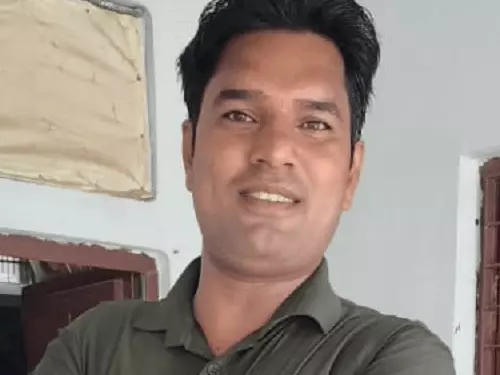 रेवाड़ी में दर्दनाक सड़क हादसा: खड़े डंपर से टकराई बाइक, चार बच्चों के पिता की मौत