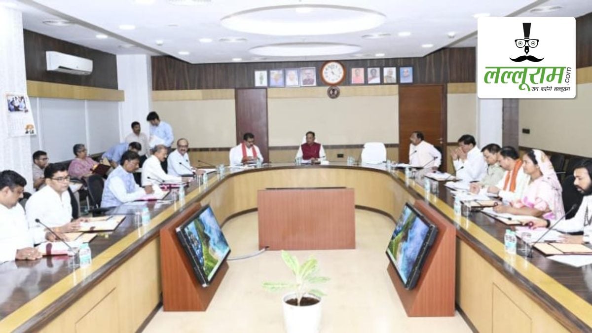 साय कैबिनेट की बैठक में कई महत्वपूर्ण फैसलों पर लगी मुहर: पावर कंपनी के IPO को मिली मंजूरी, खरीफ से नई कृषक उन्नति योजना होगी लागू, 240 ई-बसों का रास्ता साफ