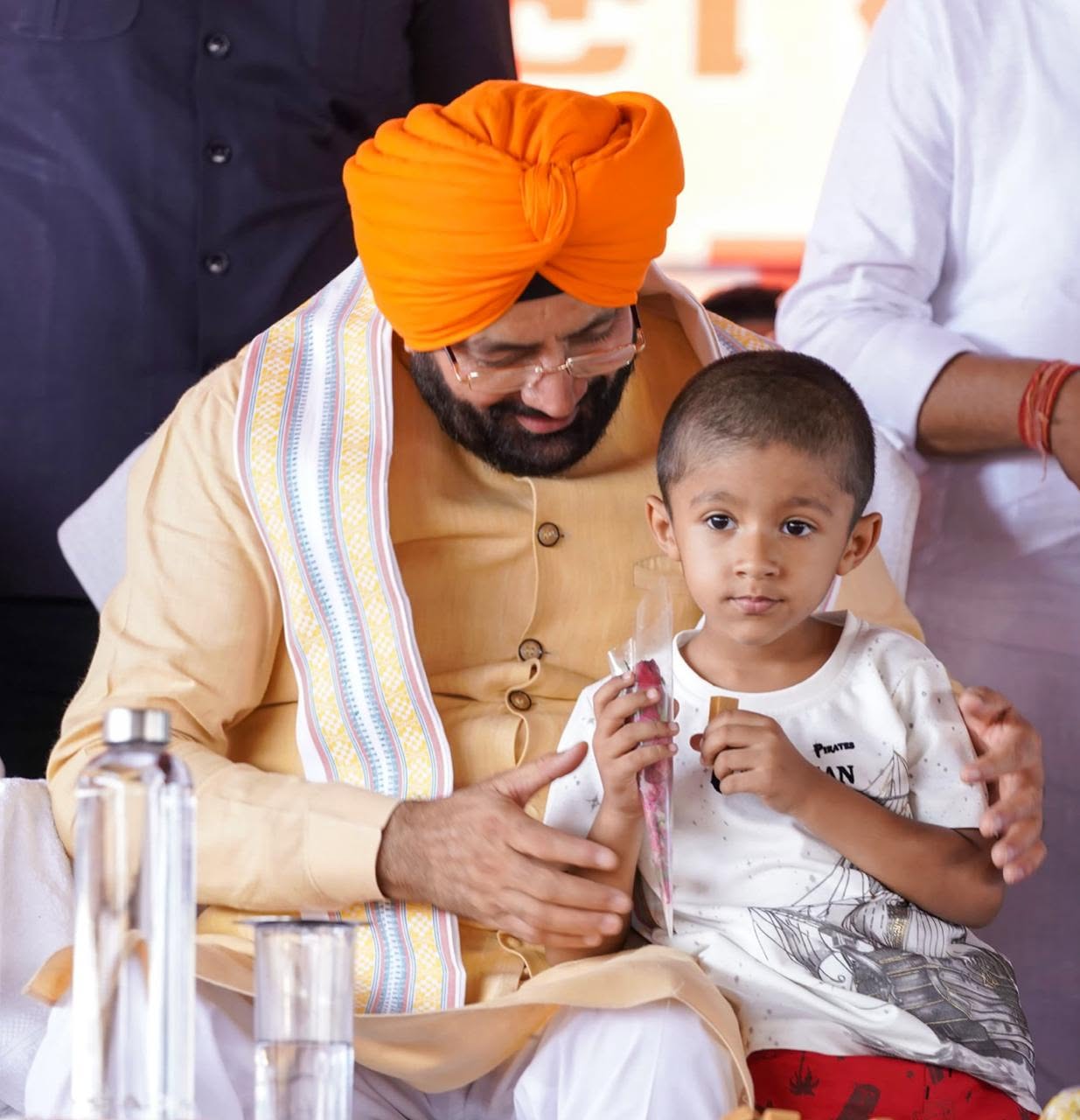 “पंजाब का भविष्य बचाना होगा…” बच्चे को गोद में लेकर CM नायब सैनी का ‘चिट्टा’ संदेश, सियासत में नए संकेत?