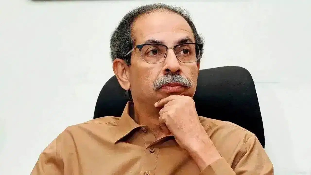 उद्धव ठाकरे को फिर लग सकता है बड़ा सियासी झटका, 9 में से 6 सांसद छोड़ सकते हैं साथ