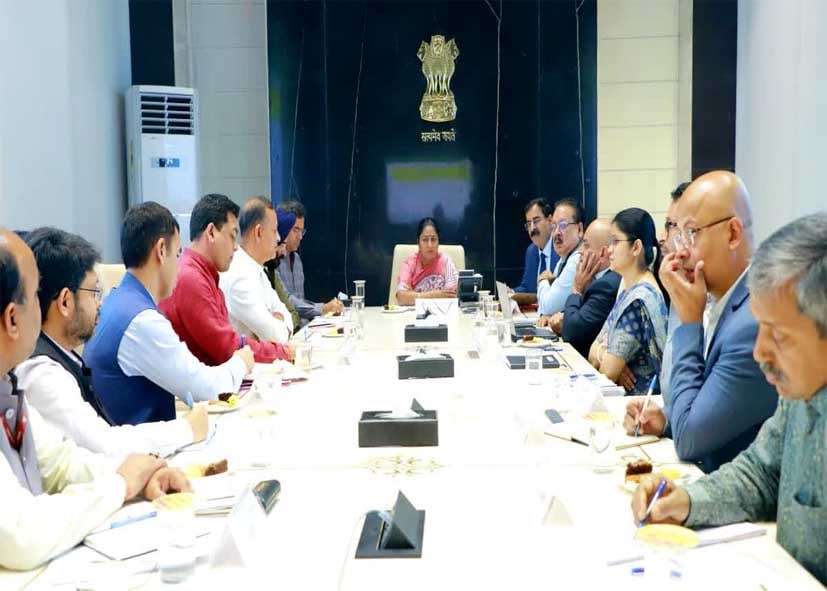 CM रेखा गुप्ता का बड़ा फैसला, बारिश और जलभराव से निपटने के लिए 13 जिलों में DLCC गठित