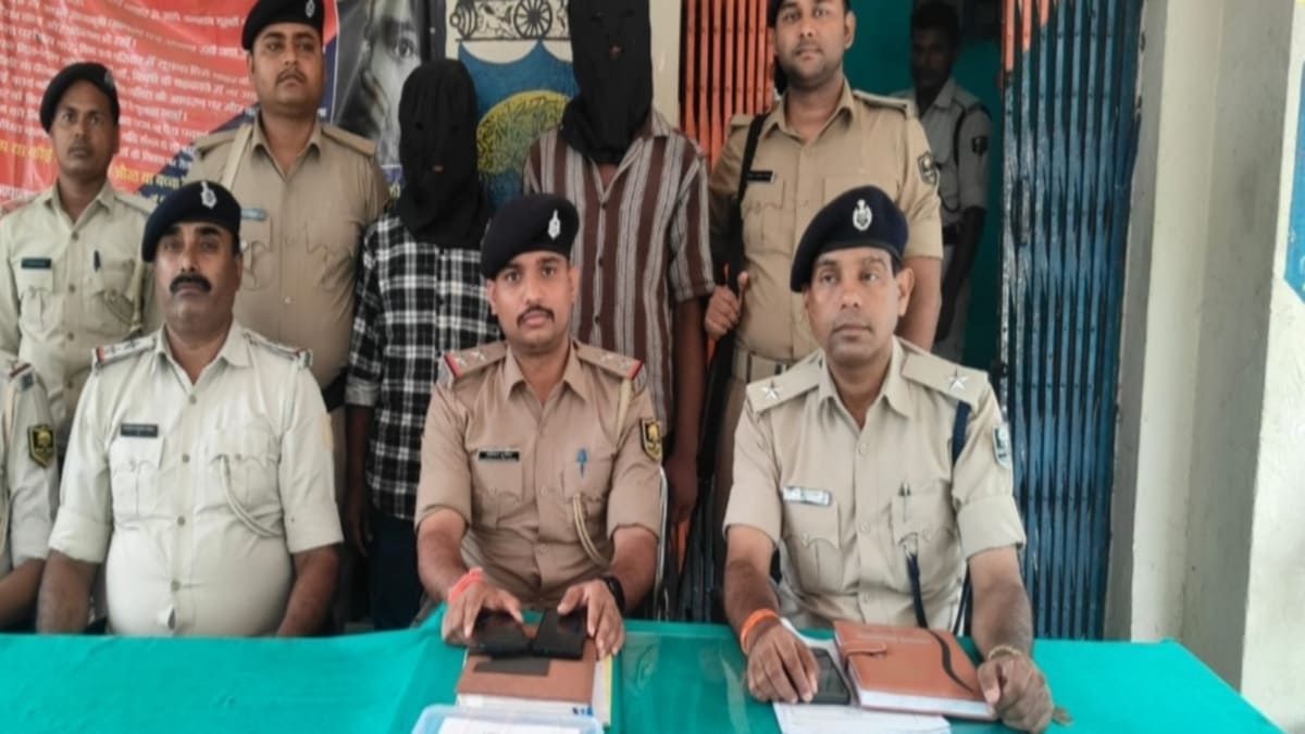 लूट के 4 घंटे बाद ही गिरफ्त में आए अपराधी, कैश और मोबाइल बरामद