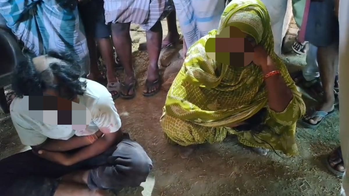 प्रेमी जोड़े को मिली तालिबानी सजा, सिर मुंडवाकर जूते की माला पहनाकर घुमाया