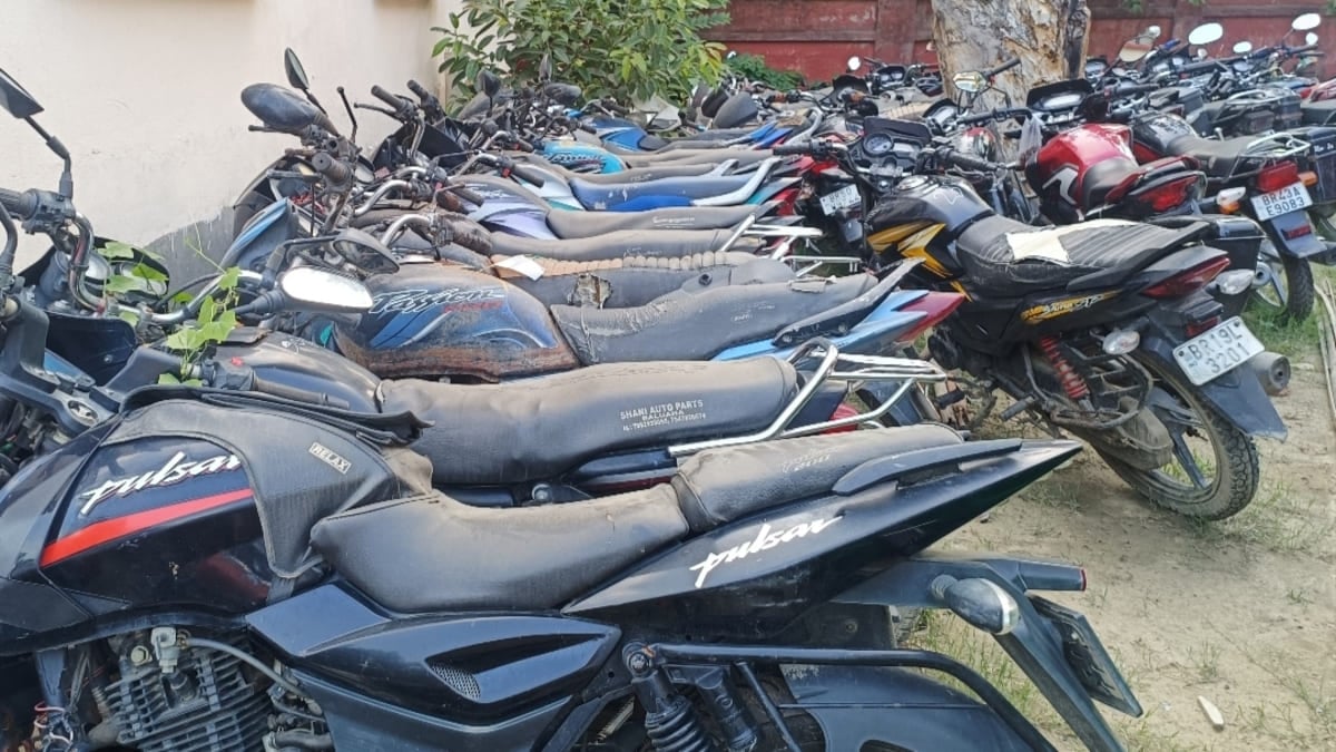 मुंगेर में शराब तस्करी के जब्त वाहनों की होगी नीलामी, 10 हजार से शुरू होगी बोली, जानें पूरी प्रक्रिया