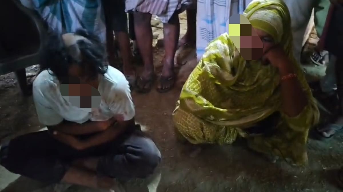 प्रेमी जोड़े का सिर मुंडवा चप्पल की माला पहनाकर घुमाया, पुलिस ने 7 दरिंदों को भेजा जेल
