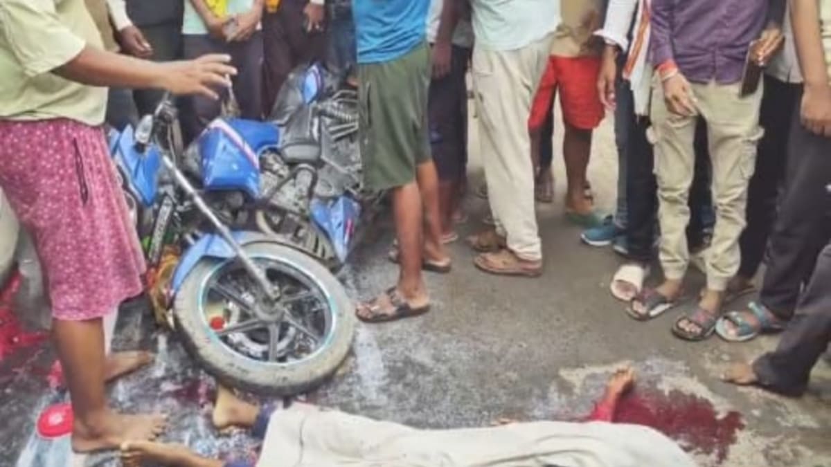 मवेशी लदे ट्रक ने बाइक सवार को कुचला, युवक की मौत