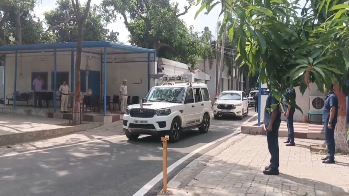 अमित शाह और राहुल गांधी के पड़ोसी बने नीतीश कुमार, दिल्ली में नए सरकारी बंगले में आज पूजा-पाठ