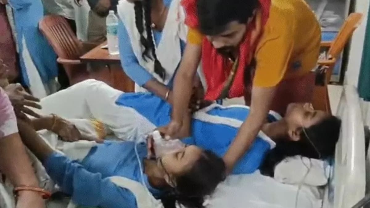 बुडको की खुदाई के दौरान फटी गैस पाइपलाइन, 5 छात्राओं की हालत गंभीर, अस्पताल में भर्ती
