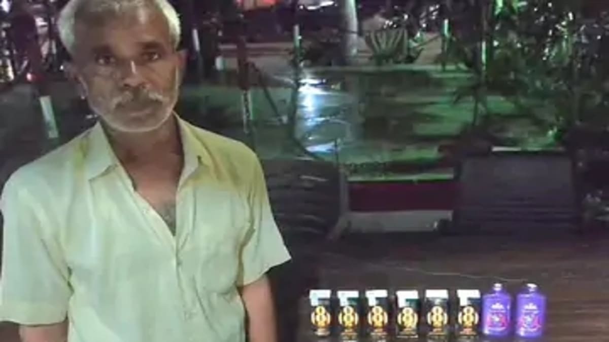 किराना दुकान से 3 लीटर अंग्रेजी शराब बरामद, पुलिस ने छापेमारी कर एक को किया गिरफ्तार