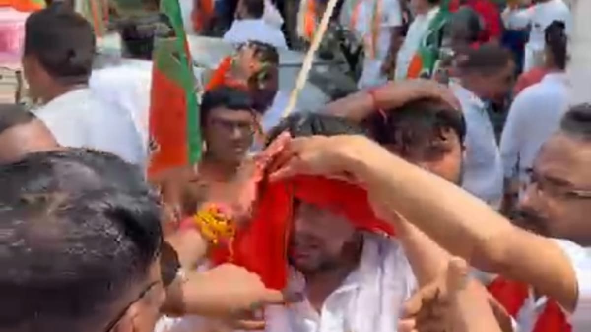 कांग्रेस और बीजेपी कार्यकर्ताओं के बीच झड़प, भाजयुमो प्रदेश अध्यक्ष का फूटा सिर, कई गिरफ्तार