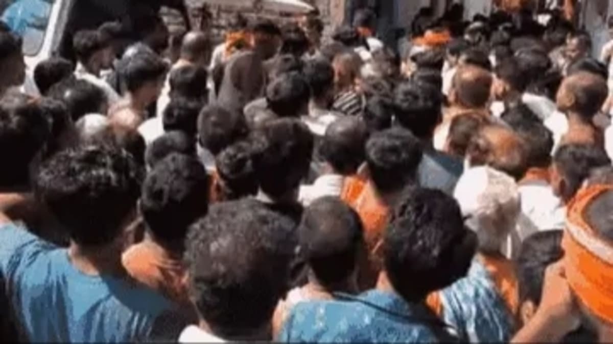 ​खैनी मांगने के विवाद में गई पूर्व असम राइफल्स जवान की जान, बक्सर पहुंचा पार्थिव शरीर