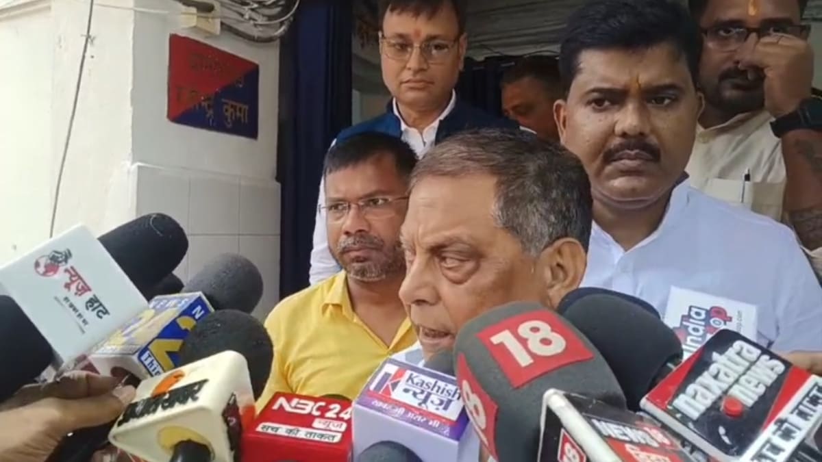 नीतीश के वीडियो विवाद पर गरमाई सियासत: JDU MLC पहुंचे थाने, PK पर शिकायत दर्ज