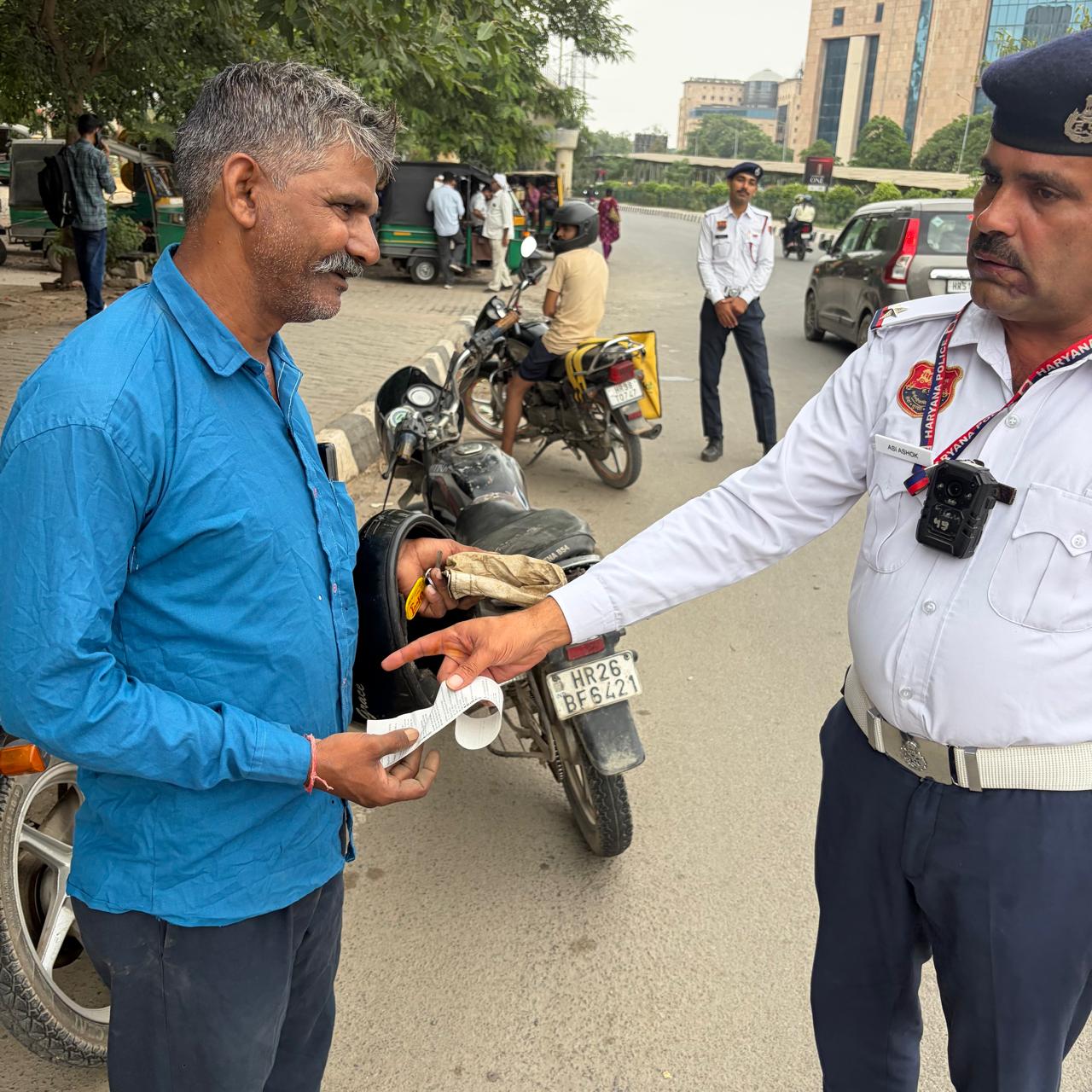 गुरुग्राम में बूढ़ी गाड़ियों पर ट्रैफिक पुलिस का बड़ा एक्शन, एक महीने में 357 वाहन जब्त