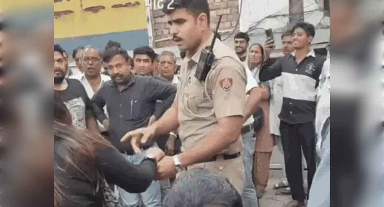 बीच सड़क पर नशे में धुत युवती का तमाशा, पुलिस भी परेशान