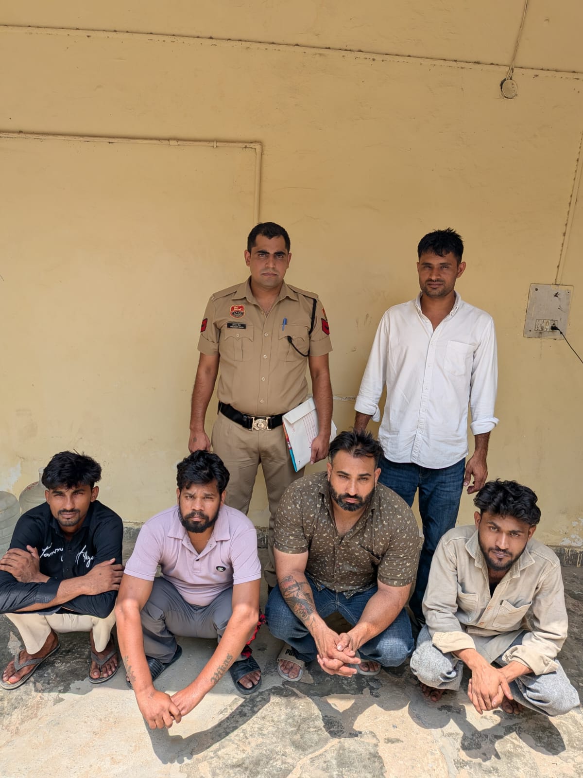 डिलीवरी बॉय ही निकला कंपनी का सबसे बड़ा चोर, पार्सल के खेल में ऐसे हुआ खुलासा